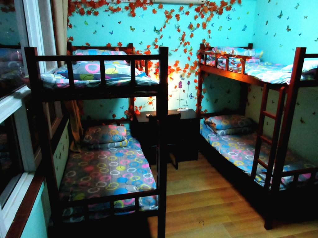 25°C Four Season Youth Hostel Ціндао Номер фото