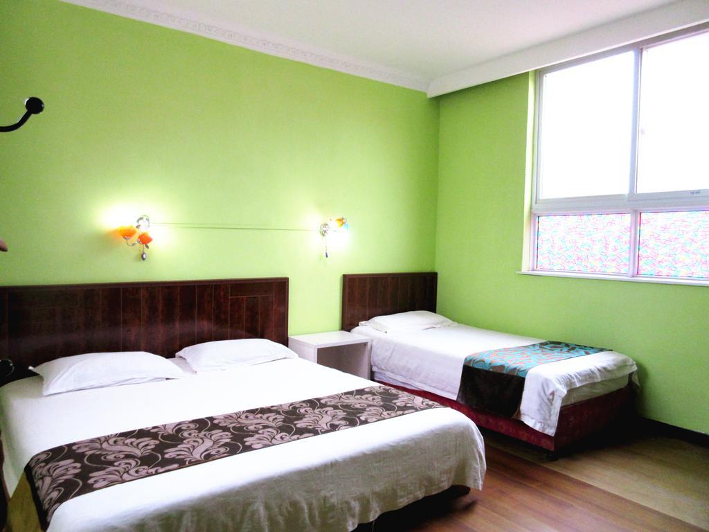 25°C Four Season Youth Hostel Ціндао Екстер'єр фото